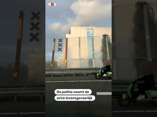 Scooter op de A10