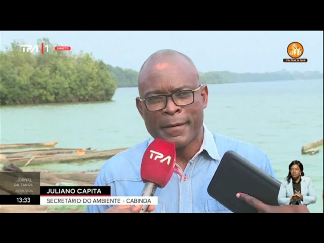 ⁣Lagoa de Massabi em Cabinda - Supostamente contaminada com uma substância desconhecida