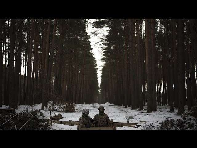 ⁣L'Ukraine accuse le Bélarus de masser les troupes à la frontière