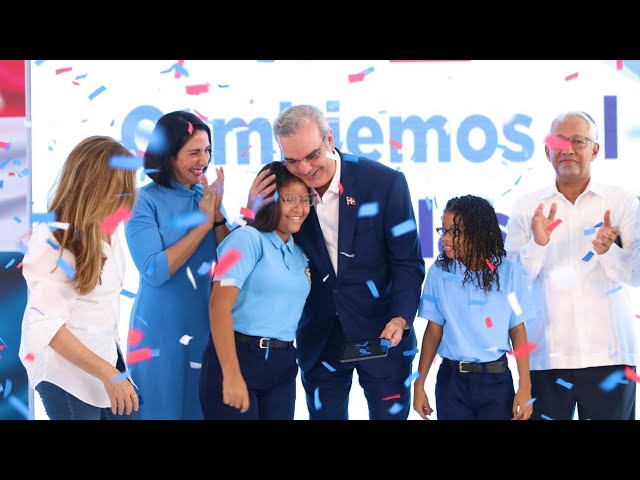 ⁣#SegundaEmisión| Presidente Abinader llama a trabajar en un pacto por calidad de educación