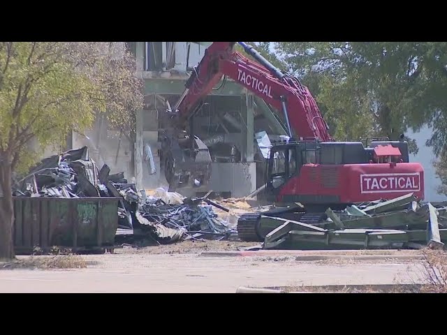 ⁣Dallas City Council questions delay in demolition that led to squatters taking over property