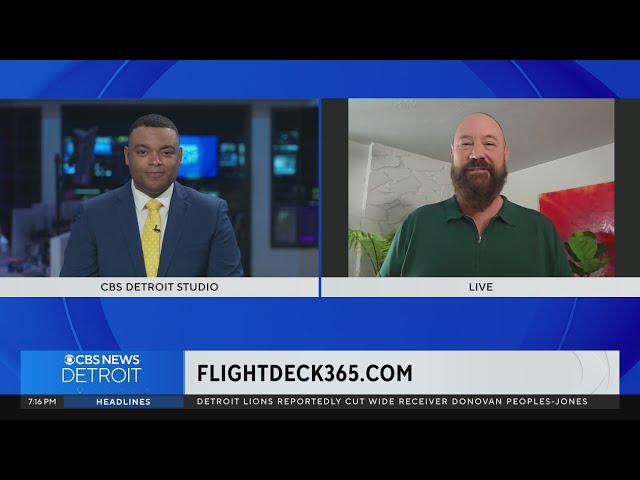 ⁣"Flight Deck" cards helping those with fear of flying