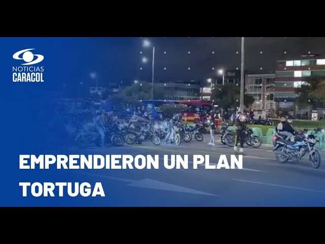 ⁣Caos vial en occidente de Bogotá por manifestación de motociclistas