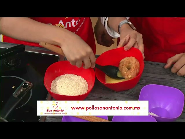 "Donas de pollo" nos preparó la chef Valeria Ochoa.