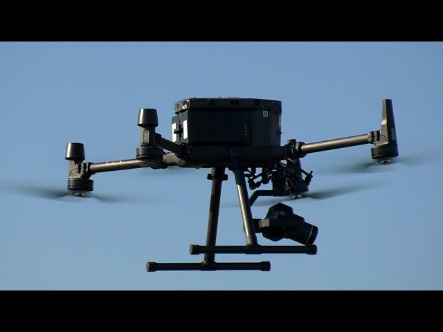 ⁣Drone drops unknown substance in Ontario neighbourhood