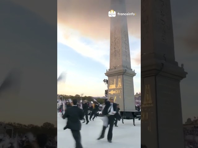 C'est parti ! Théo Curin, lance les Jeux paralympiques de Paris 2024 !