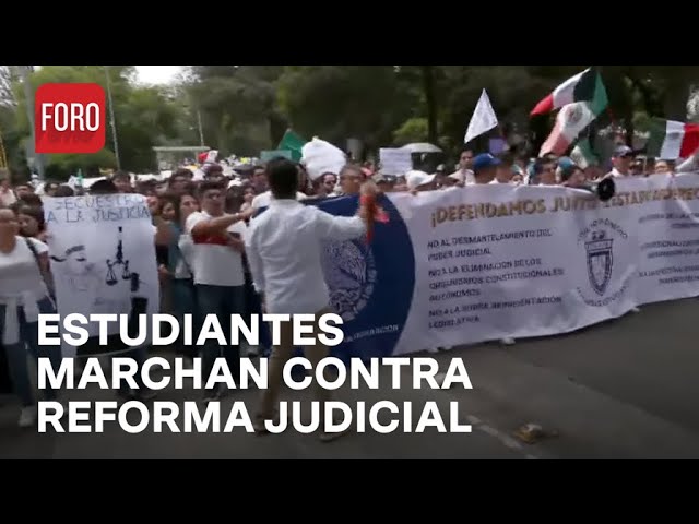 ⁣Estudiantes de Derecho de la UNAM marchan contra la Reforma al Poder Judicial - Paralelo 23