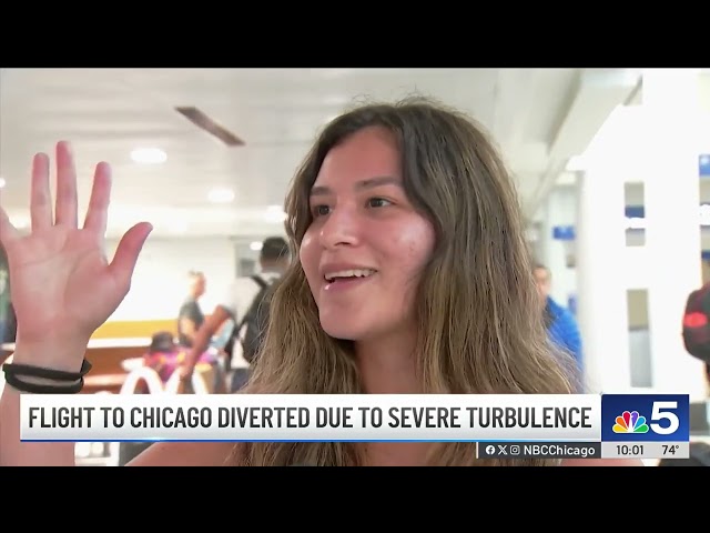 ⁣1 hospitalized after United Airlines flight en route to Chicago diverted due to severe turbulence