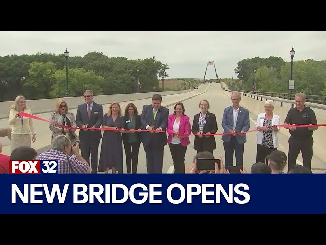 ⁣New Longmeadow Parkway Bridge opens in western suburbs