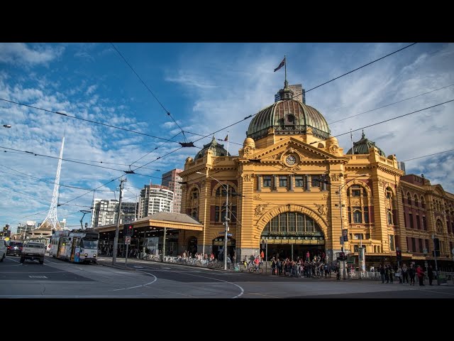 ⁣‘We need to be focused’: Calls to scrap Melbourne Lord Mayor’s robes and chains