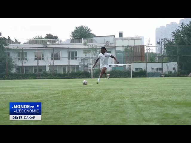 ⁣Un entraîneur de football zimbabwéen forme de jeunes talents à Beijing