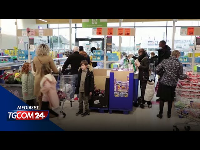 ⁣Spagna, l'anima gemella si trova al supermercato