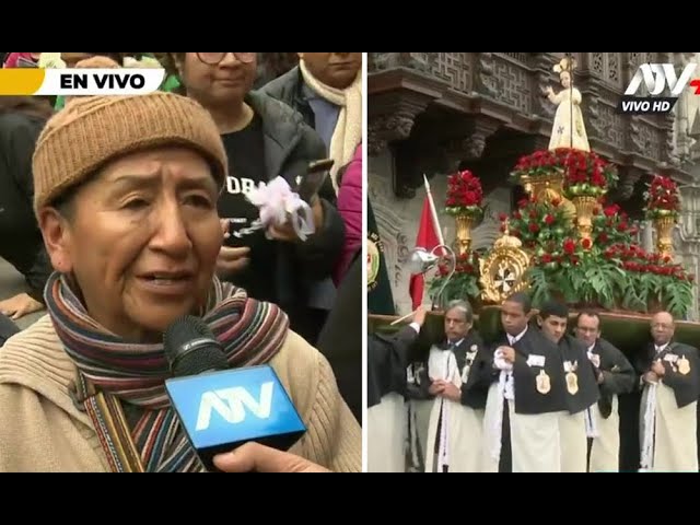 Santa Rosa de Lima: Cientos de fieles madrugaron para dejar sus peticiones