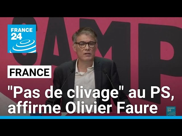 ⁣Tandis que la France cherche un nouveau gouvernement, l'option Cazeneuve divise la gauche