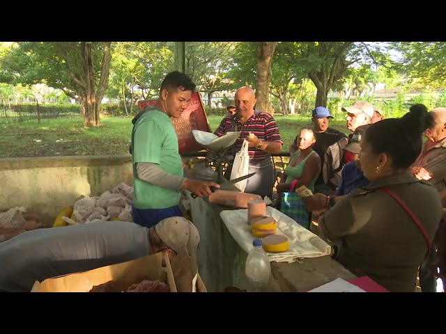 Celebran en #LasTunas feria comercial por el cierre del verano