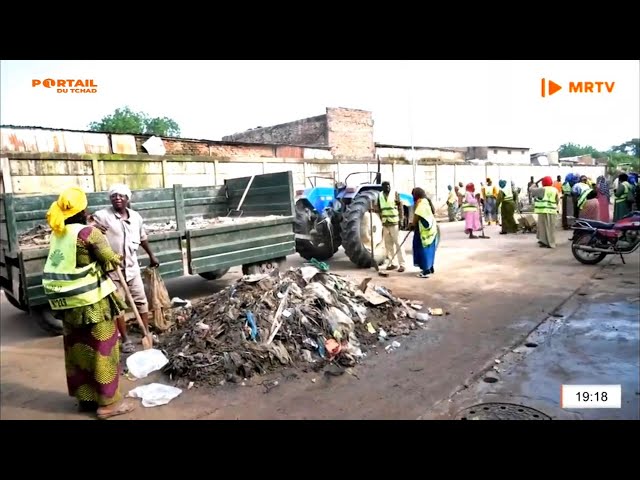 ⁣COMMUNE DE N'DJAMENA - Opération de salubrité et de colmatage de l'Avenue Felix Malloum