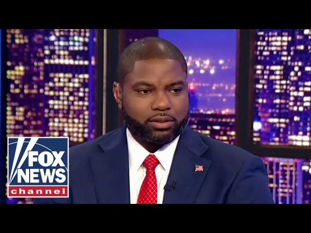 ⁣Byron Donalds on Trump's surge with Black voters: 'He's real!'