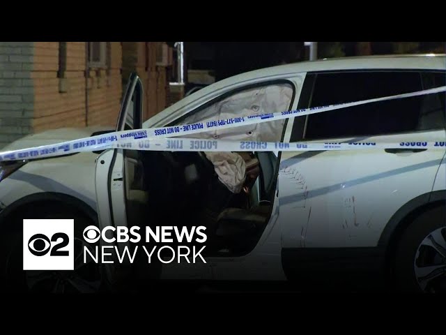 ⁣Man gets kicked out of Bronx lounge, returns with gun, crashes car