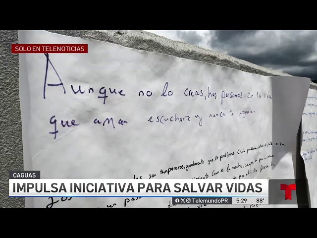 ⁣Noble gesto: joven deja mensajes positivos en puente donde han ocurrido suicidios