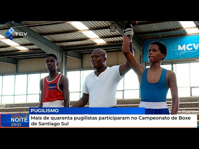 ⁣Mais de quarenta pugilistas participaram no Campeonato de Boxe de Santiago Sul