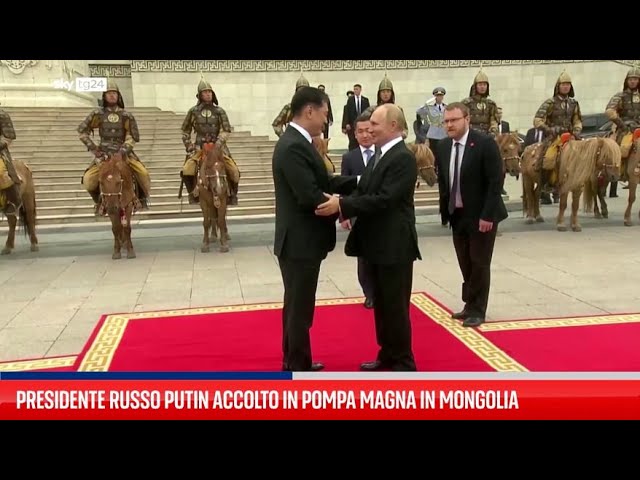 ⁣Presidente russo Putin accolto in pompa magna in Mongolia