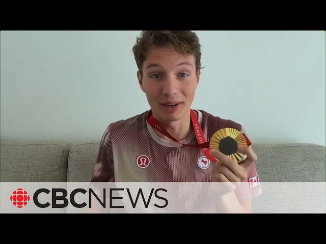 ⁣Gold represents 'success for me and my sister,' says Paralympic swimmer Nicholas Bennett