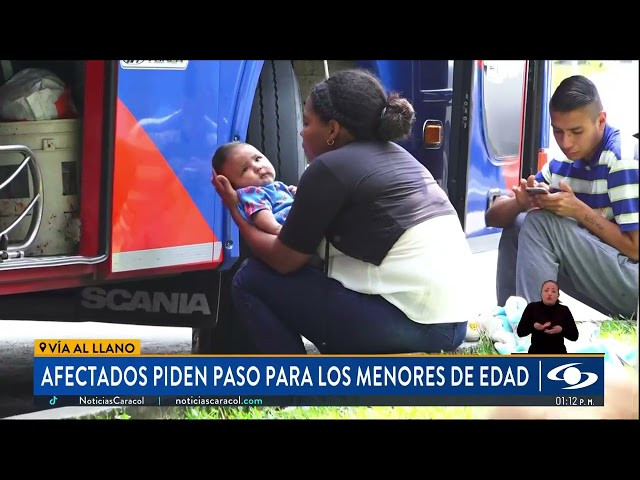 ⁣Familias les piden a transportadores con urgencia que permitan paso de menores de edad