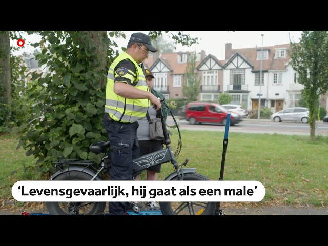 ⁣Politie controleert fatbikes in Haarlem