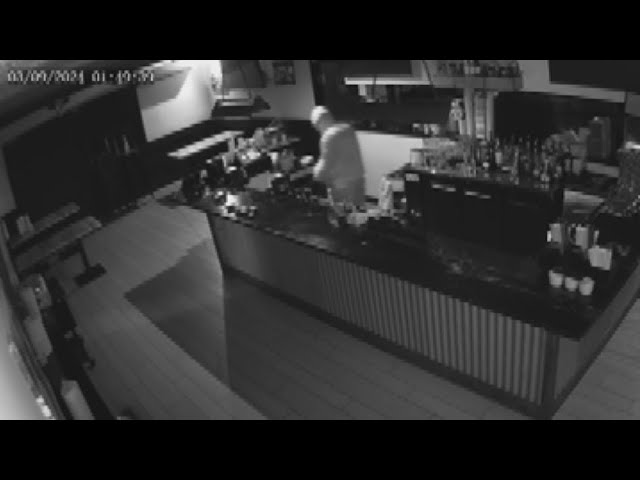 ⁣Caught on camera: Thieves steal cash from Apocalypse BBQ in Kendall