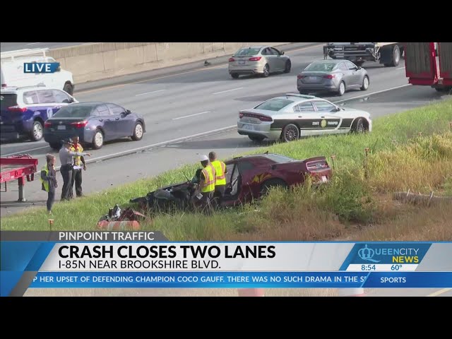 ⁣Crash closes two lanes on I-85 by Brookshire Blvd.