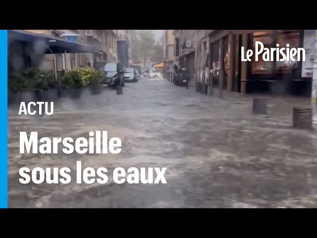 ⁣Marseille frappée par des pluies torrentielles, le Vieux-Port noyé sous les eaux