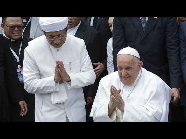 ⁣François cosigne un texte avec l’imam de la plus grande mosquée d’Asie