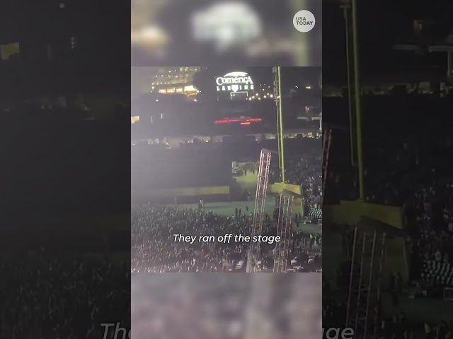 ⁣Green Day stops mid-song and runs off stage, leaving fans confused #Shorts