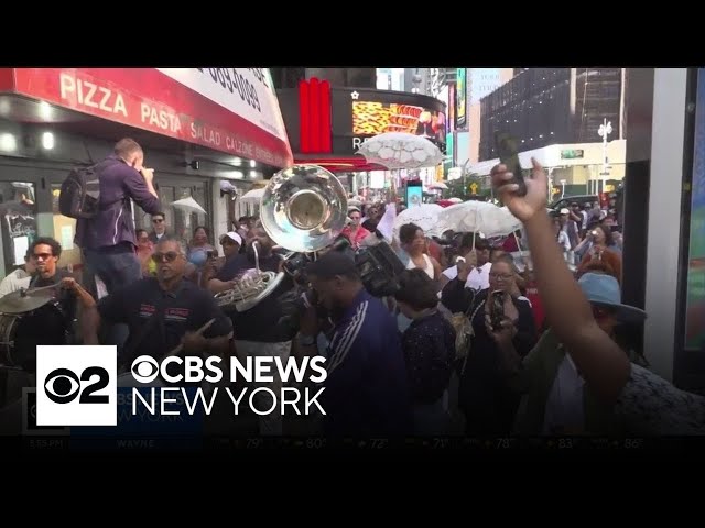 ⁣"A Wonderful World: The Louis Armstrong Musical" opens on Broadway