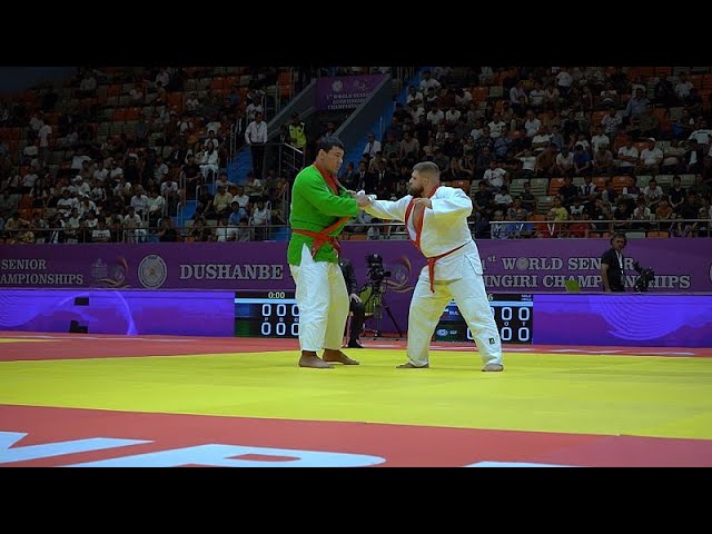 ⁣Les premiers championnats du monde de gushtingiri attirent les foules à Douchanbé