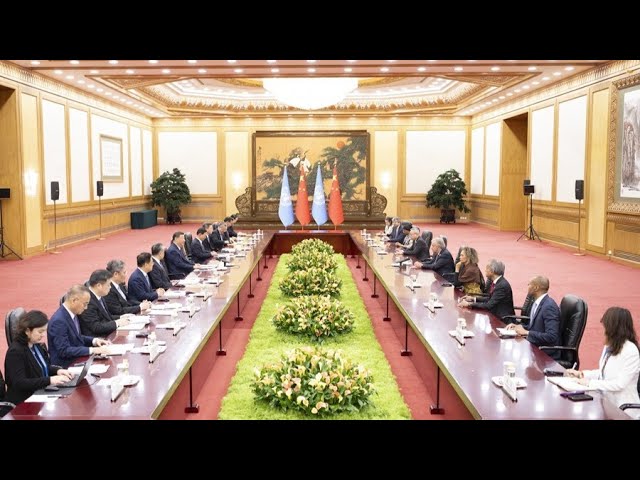 ⁣Le président chinois Xi Jinping rencontre le secrétaire général de l'ONU, Antonio Guterres