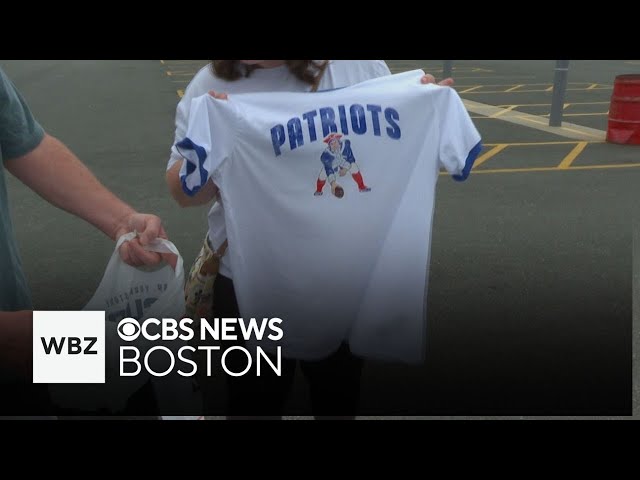 Fans of New England Patriots grab their merchandise, but who's selling?