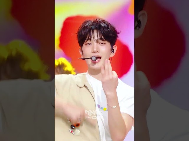 ⁣Weekend - DRIPPIN #Weekend #DRIPPIN #ドリッピン #드리핀 #Shorts #MusicBank | KBS WORLD TV