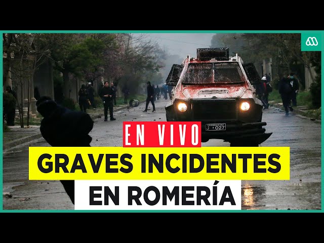 ⁣EN VIVO | Graves disturbio en Romería al Cementerio General: Carabinero ingresa al recinto