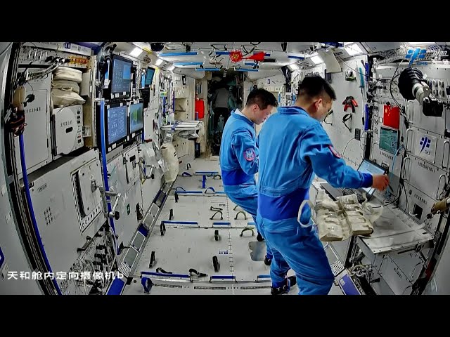 ⁣Shenzhou-18 crew conducts microbial control, medicine experiments in space