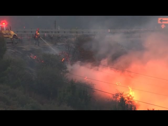 ⁣Fire crews battle brush fire in San Bernardino County