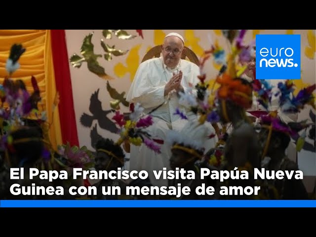 ⁣El Papa lleva juguetes y medicinas a las remotas selvas de Papúa Nueva Guinea