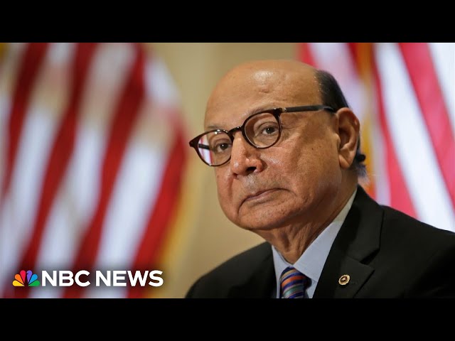 ⁣Gold Star father Khizr Khan endorses Kamala Harris for president