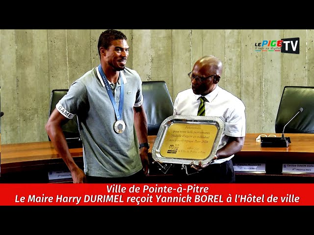 ⁣Ville de Pointe-à-Pitre : Le Maire Harry Durimal reçoit Yannick Borel à l'Hôtel de ville