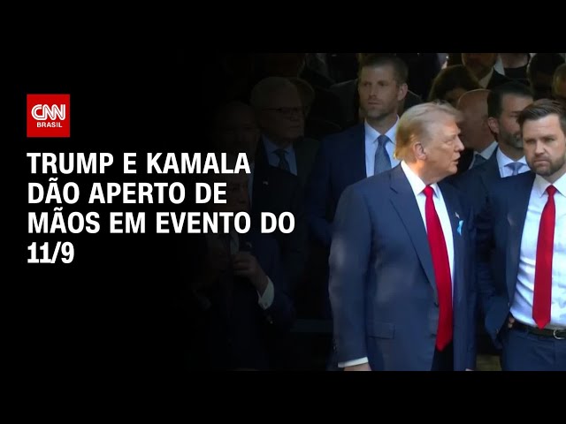 ⁣Trump e Kamala dão aperto de mãos em evento do 11/9 | LIVE CNN