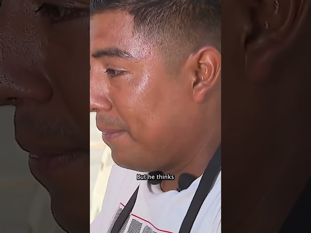 ⁣Video of fruit vendor spotted praying before his workday goes viral