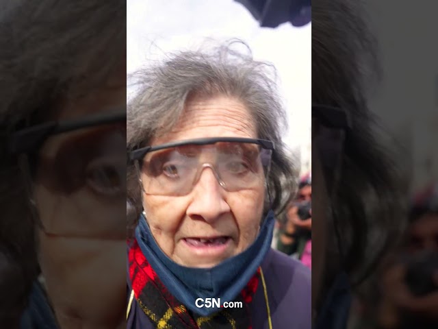 ⁣ABUELAS que NUNCA dejan de ser ABUELAS