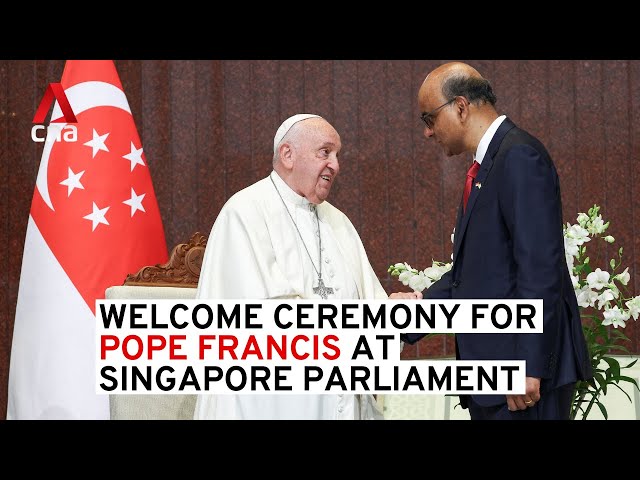 ⁣Pope Francis meets Singapore President Tharman, receives welcome ceremony at Parliament House