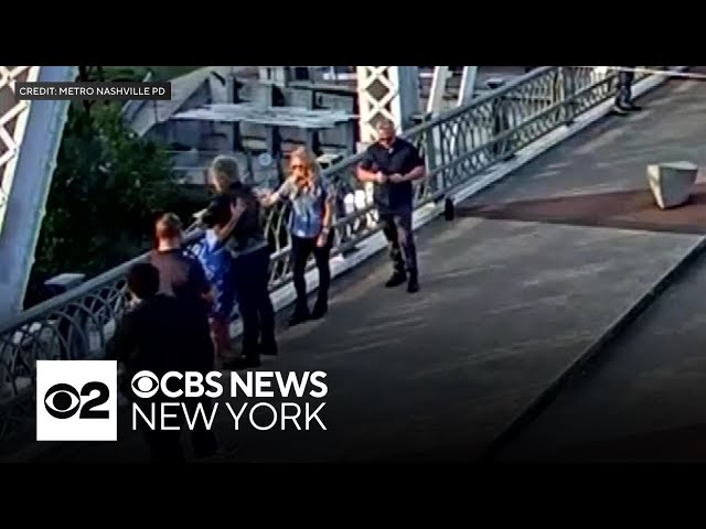 ⁣Video shows Jon Bon Jovi helping woman to safety on Nashville bridge