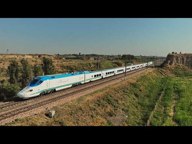 ⁣Un voyage en train à travers l'ancienne Route de la Soie d’Ouzbékistan